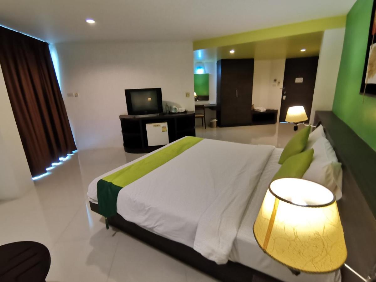Twin Hotel Phuket Exterior photo